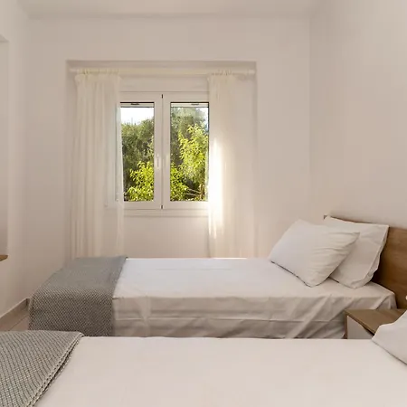 Onar House - Modern In Nature