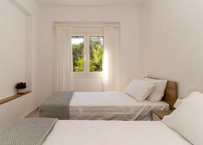 Onar House - Modern In Nature
