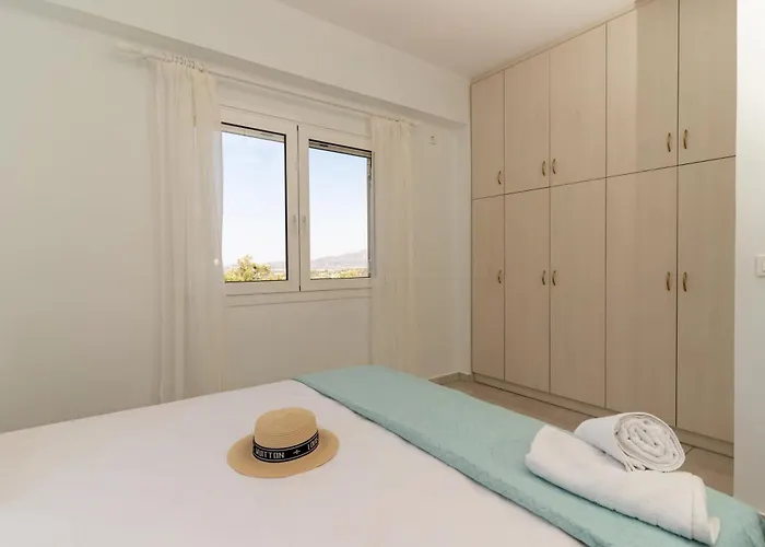 Onar House - Modern In Nature