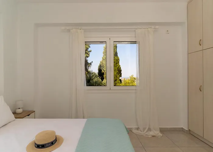Onar House - Modern In Nature