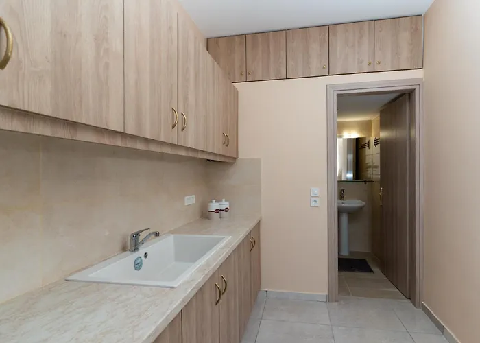 Onar House - Modern In Nature * Mouzákion