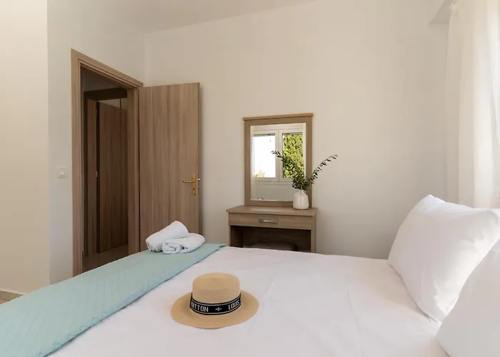 Onar House - Modern In Nature