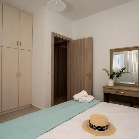 Onar House - Modern In Nature 公寓 Mouzákion